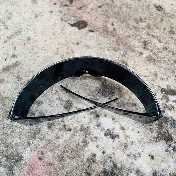 New! Silver Mirror Y2k Sunglasses Futuristic Cyclops Cyber Visor Sunglasses Rave - Picture 2 of 5